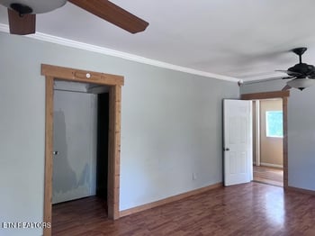 576 Hwy 70, Lenoir City, TN 37771