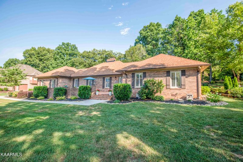 576 Wedgwood Dr, Alcoa, TN 37701