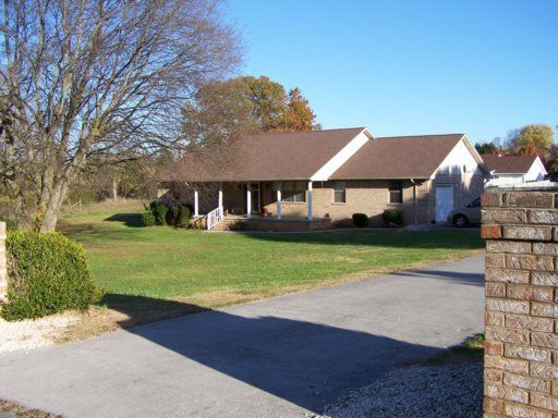 5764 Quail Run Dr, Maryville, TN 37804
