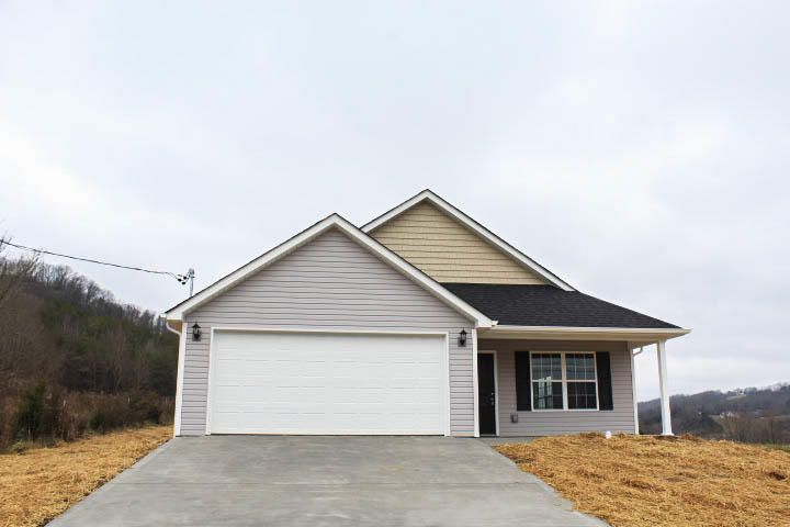 577 Monroe Rd, Maynardville, TN 37807