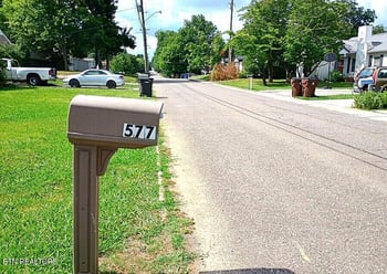 577 Monroe St, Madisonville, TN 37354