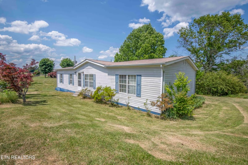 5778 Davis Ferry Rd, Loudon, TN 37774