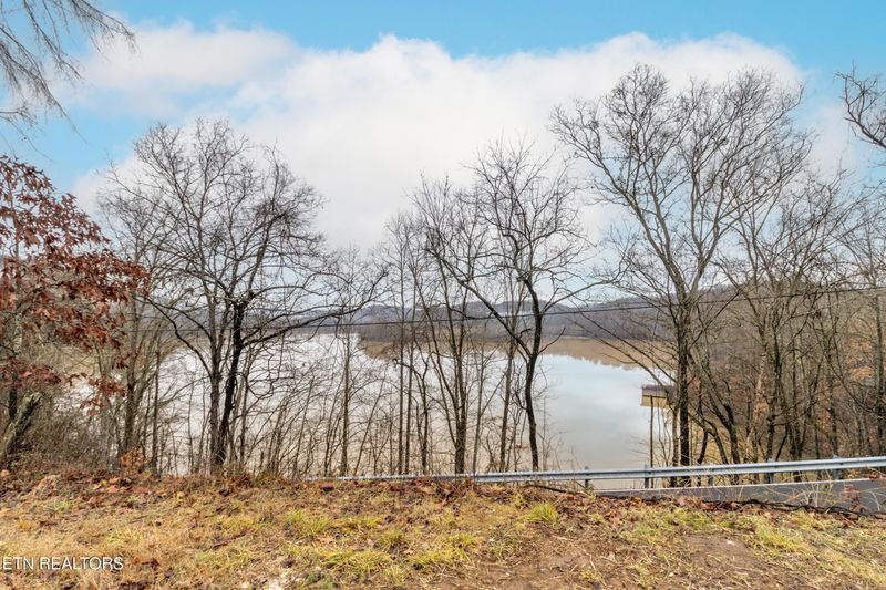 578 Bull Run Rd, Clinton, TN 37716