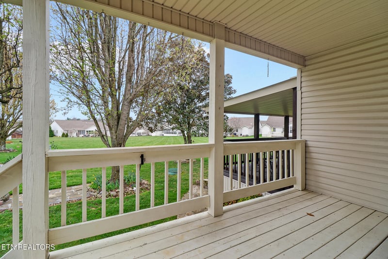 578 Woodgate Dr, Crossville, TN 38571