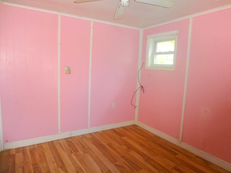 579 W Outer, Oak Ridge, TN 37830