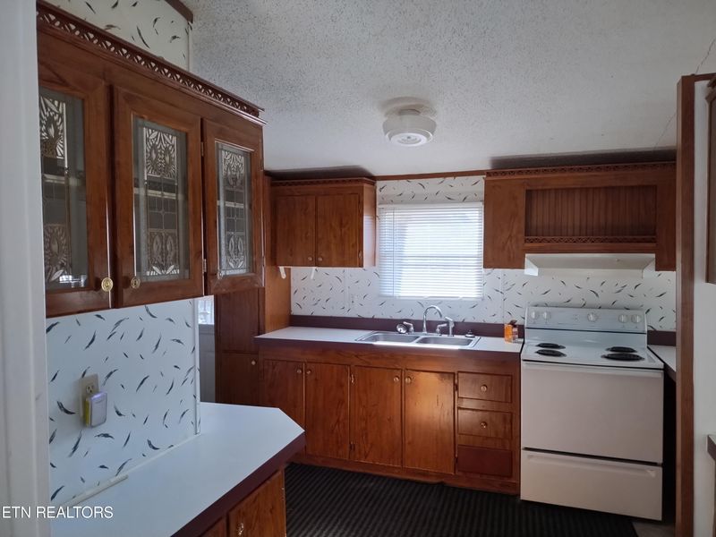 5790 N 2nd St, Russellville, TN 37860