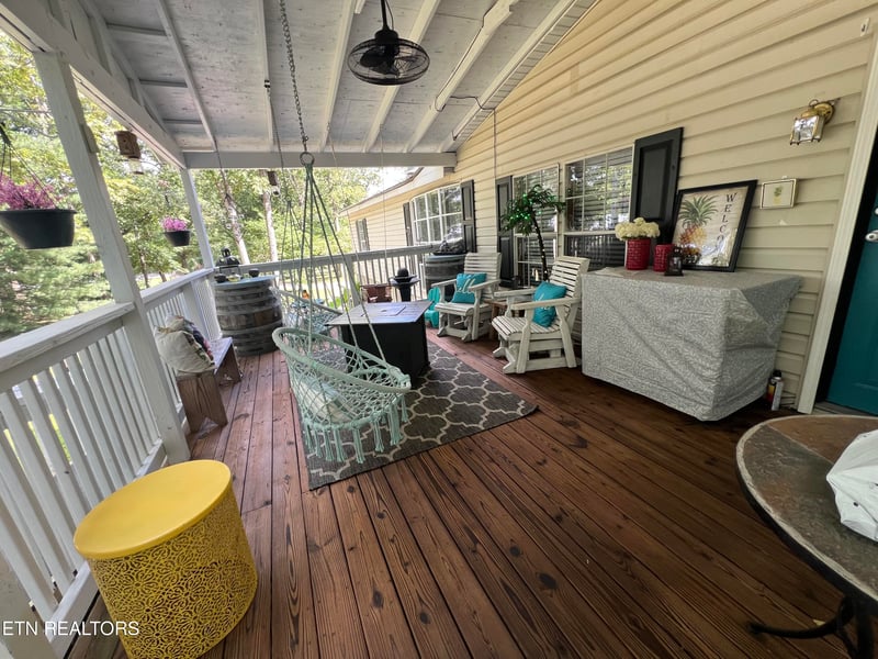 58 Wallop Dr, Crossville, TN 38571