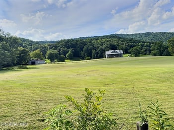 580 Elk Fork Rd, Pioneer, TN 37847