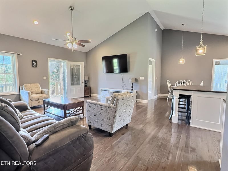 580 Elk Fork Rd, Pioneer, TN 37847