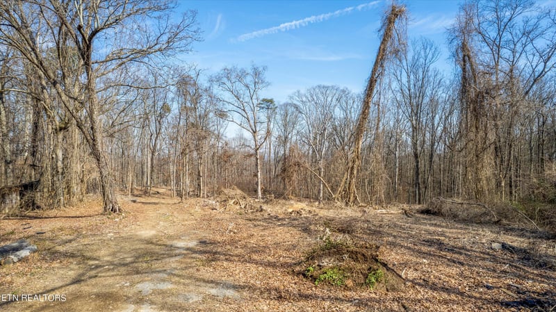 5800 Parkdale Rd, Knoxville, TN 37912