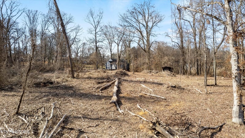 5800 Parkdale Rd, Knoxville, TN 37912