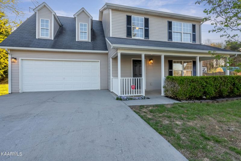 5805 Pine Needle Ln, Knoxville, TN 37921