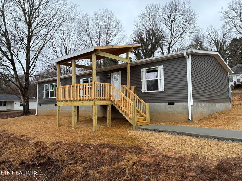 5807 NE Eldridge Rd, Knoxville, TN 37918