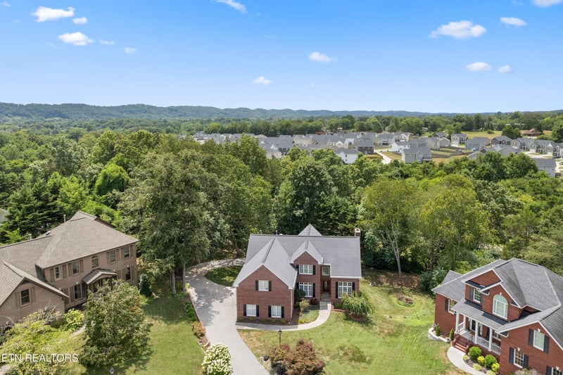 5808 Broughton Ct, Powell, TN 37849