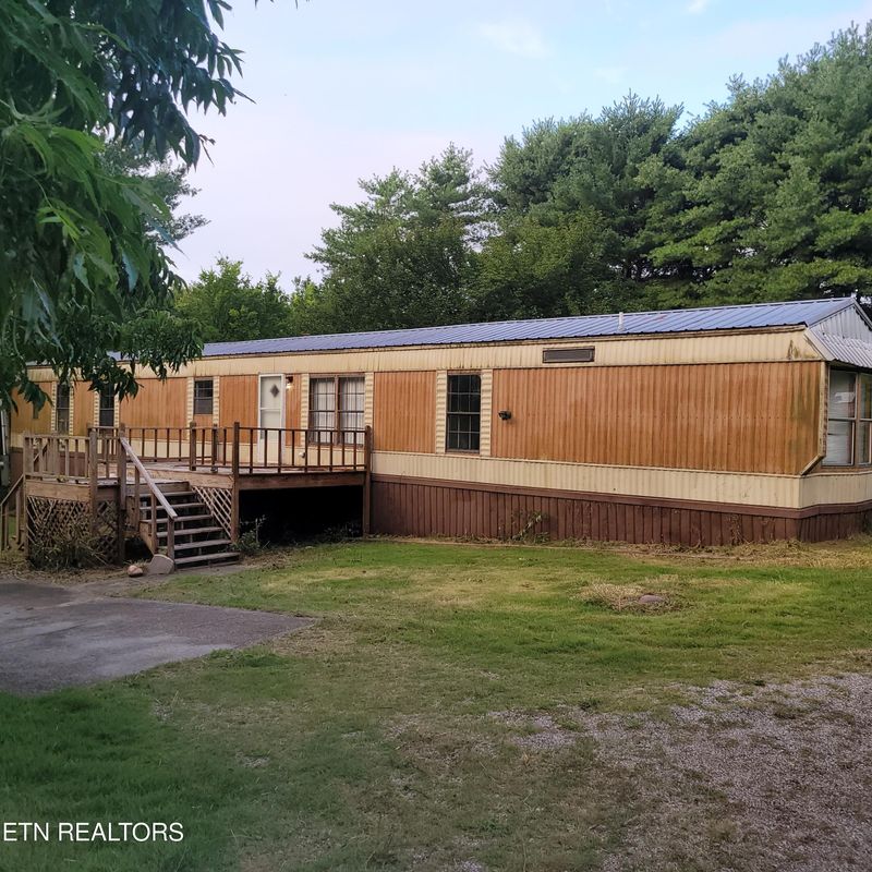 581 Disco Loop Rd, Friendsville, TN 37737