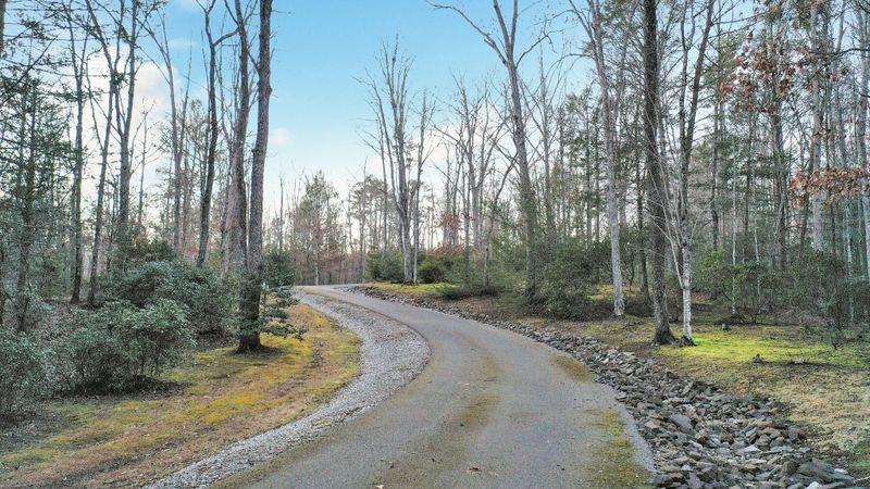 581 Pond Ridge Rd, Tellico Plains, TN 37385