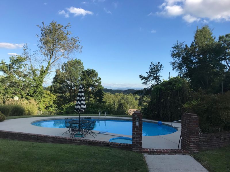5810 Sunset, Knoxville, TN 37914