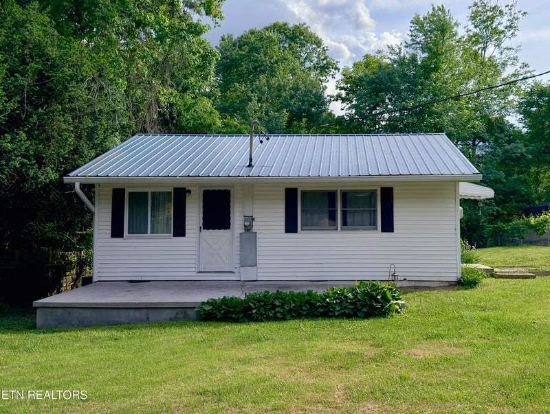 5811 Primus Rd, Knoxville, TN 37912