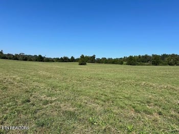 5812 Indian Warpath Rd, Maryville, TN 37803