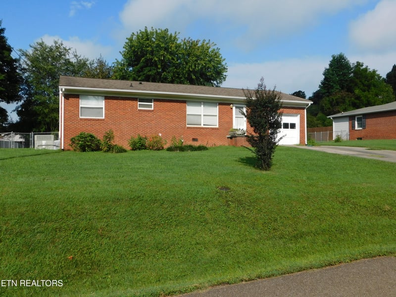 5813 Wil Loyd Dr, Knoxville, TN 37912
