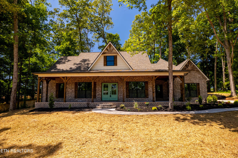 5816 Caswell Dr, Greenback, TN 37742