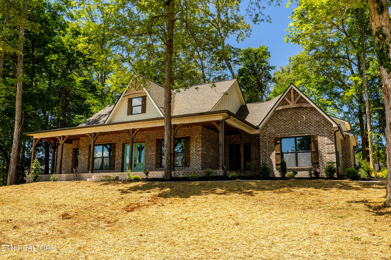 5816 Caswell Dr, Greenback, TN 37742
