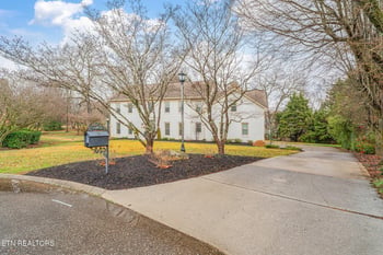 5817 Penshurst Ct, Powell, TN 37849