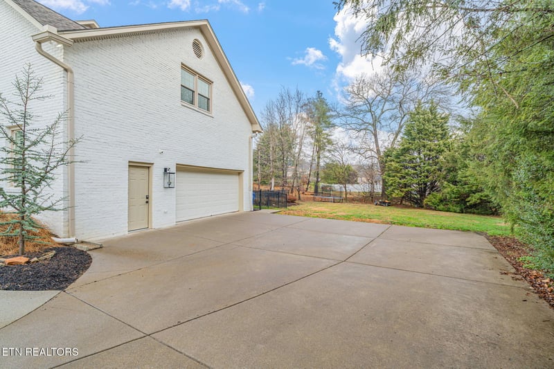 5817 Penshurst Ct, Powell, TN 37849