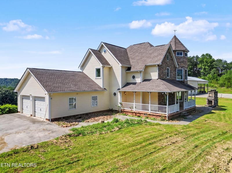 582 Bethlehem Rd, Madisonville, TN 37354