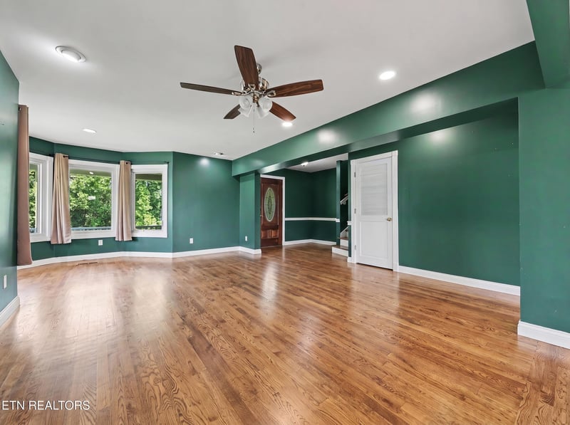 582 Bethlehem Rd, Madisonville, TN 37354