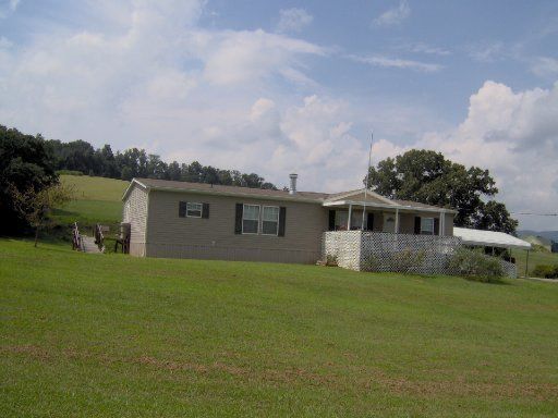 582 Finley Rd, Rutledge, TN 37861