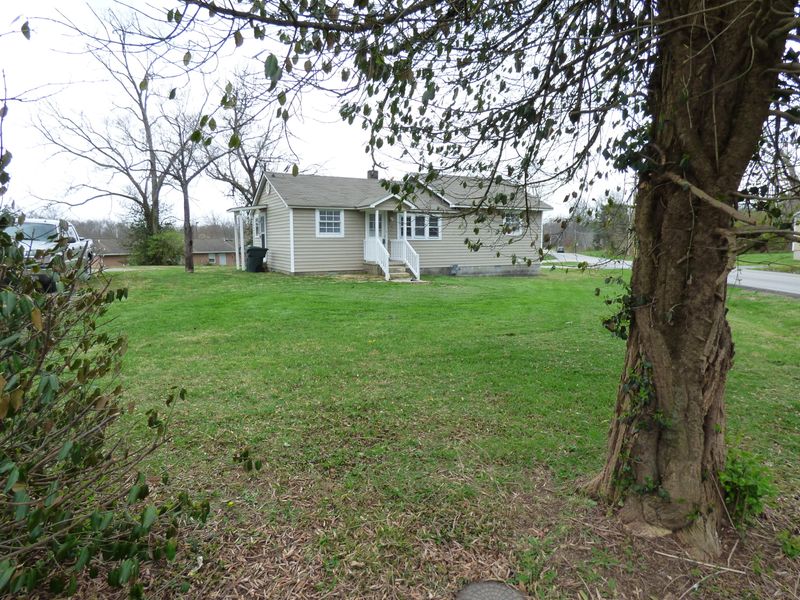 582 Genesis Rd, Crossville, TN 38555