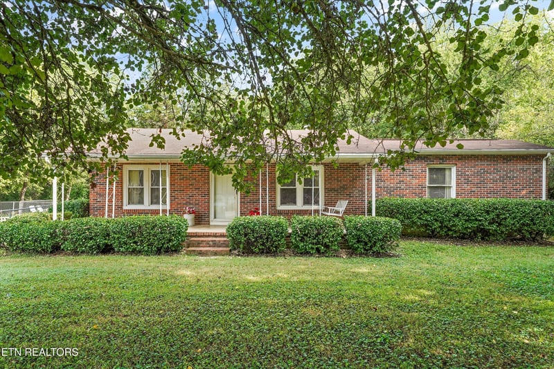 5821 Thorn Grove Pike, Knoxville, TN 37914