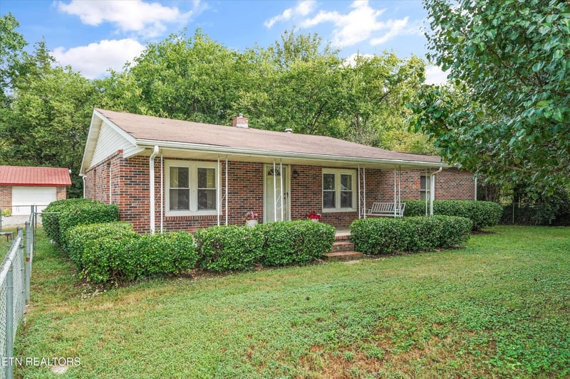 5821 Thorn Grove Pike, Knoxville, TN 37914