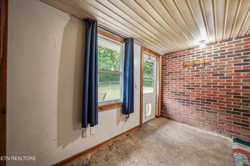 5821 Thorn Grove Pike, Knoxville, TN 37914