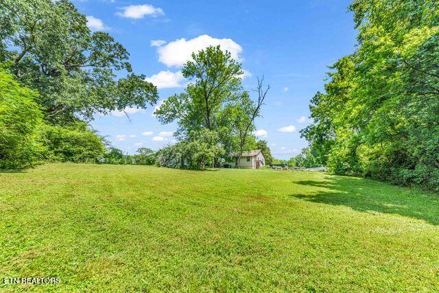 5823 3rd Ln, Knoxville, TN 37912