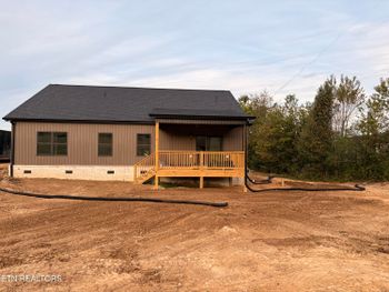 5823 Caldwell Rd, Loudon, TN 37774