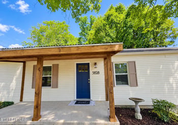 5828 NE Eldridge Rd, Knoxville, TN 37918