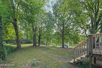 5828 NE Eldridge Rd, Knoxville, TN 37918