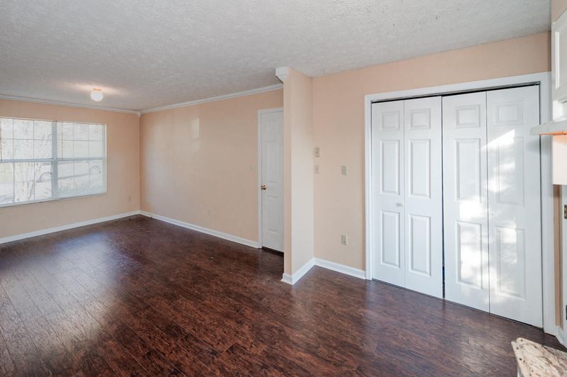 5832 Windtree Ln, Knoxville, TN 37921