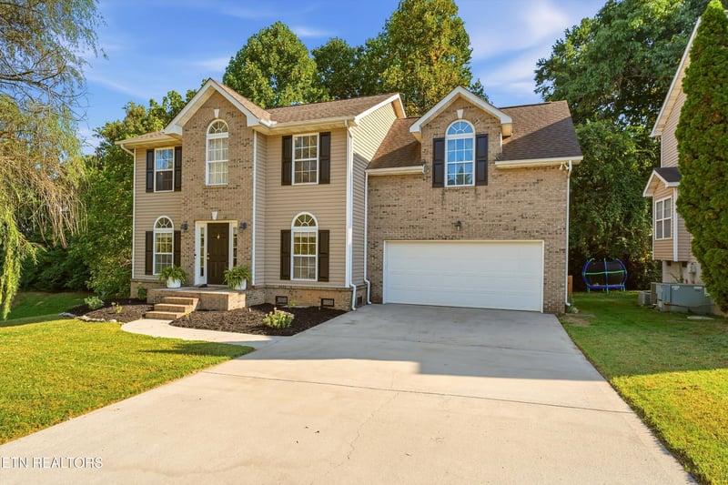 5838 Wall Flower Ln, Knoxville, TN 37924