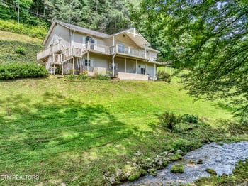 584 Bethel Church Rd, Townsend, TN 37882