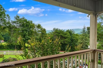 5844 Hutton Ridge Rd, Maryville, TN 37801