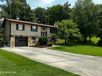 5848 Outer Dr, Knoxville, TN 37921