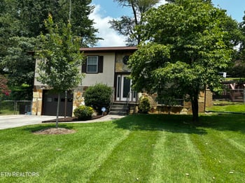 5848 Outer Dr, Knoxville, TN 37921