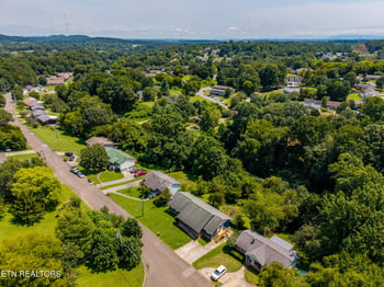 5848 Solar Dr, Knoxville, TN 37921