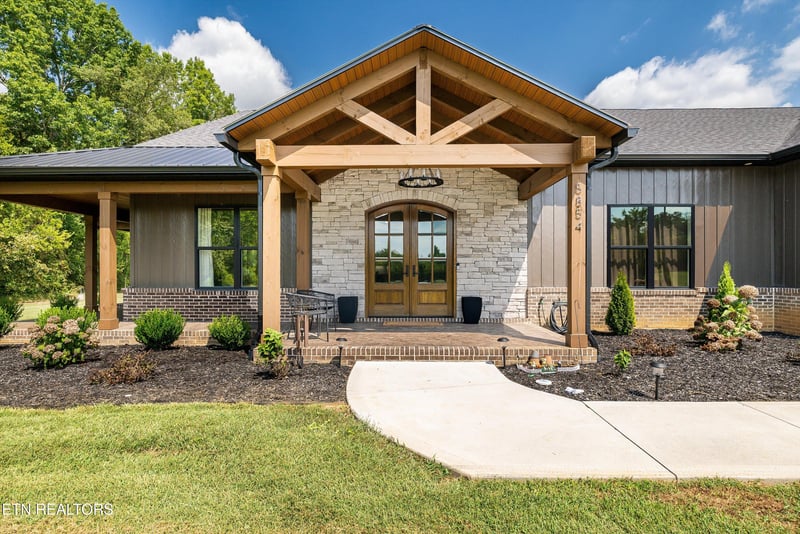 5854 Craigs Chapel Rd, Greenback, TN 37742