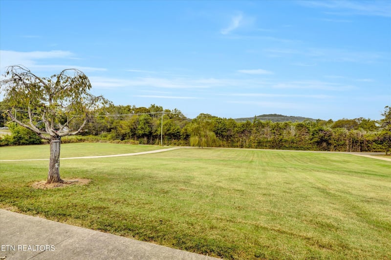 586 Mason Rd, Madisonville, TN 37354