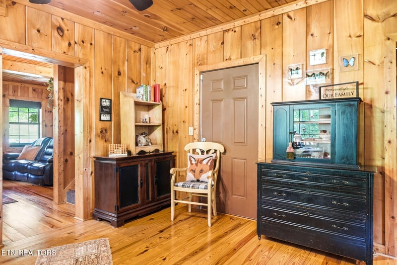 5861 Highway 360, Tellico Plains, TN 37385