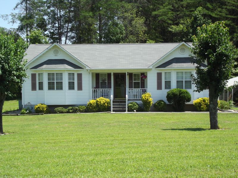588 Bethlehem Rd, Madisonville, TN 37354